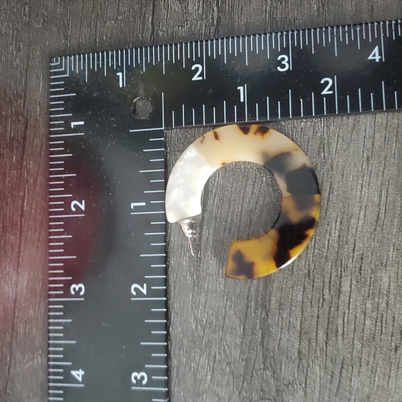 Cheetah Ring Hoop Earrings Chic E1018 - Picture 2 of 2